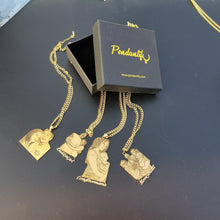multiple pendant necklace