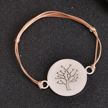 Engraved name bracelet with family tree motif