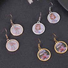 drop earrings with picture